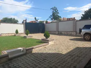 Furnished 4bdrm House in Kira for Sale