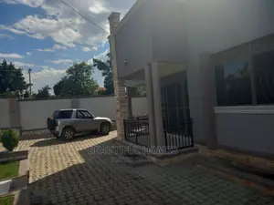 Furnished 4bdrm House in Kira for Sale