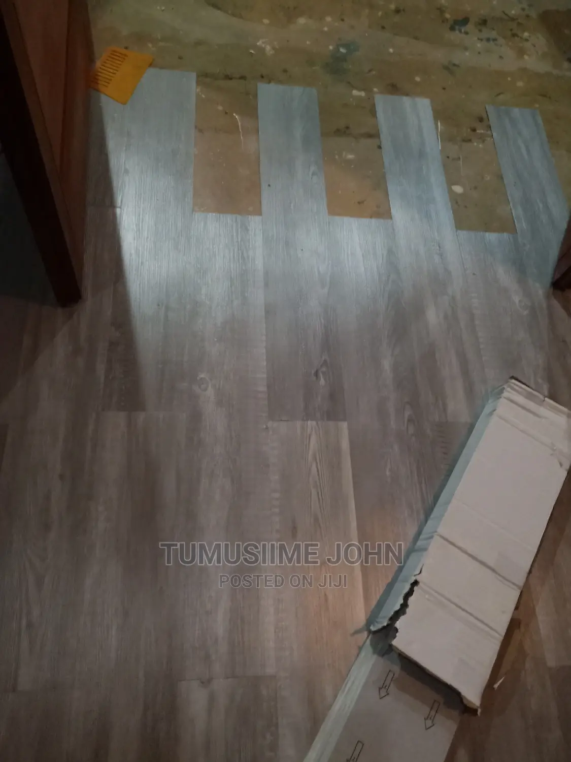 PVC Tiles Self Sticking
