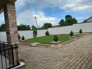 Furnished 4bdrm House in Kira for Sale