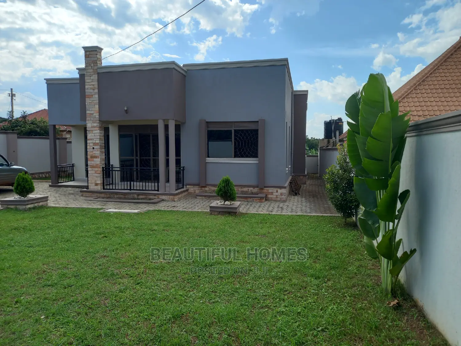 Furnished 4bdrm House in Kira for Sale