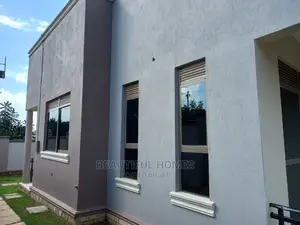 Furnished 4bdrm House in Kira for Sale
