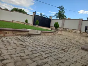Furnished 4bdrm Bungalow in Kira for Sale