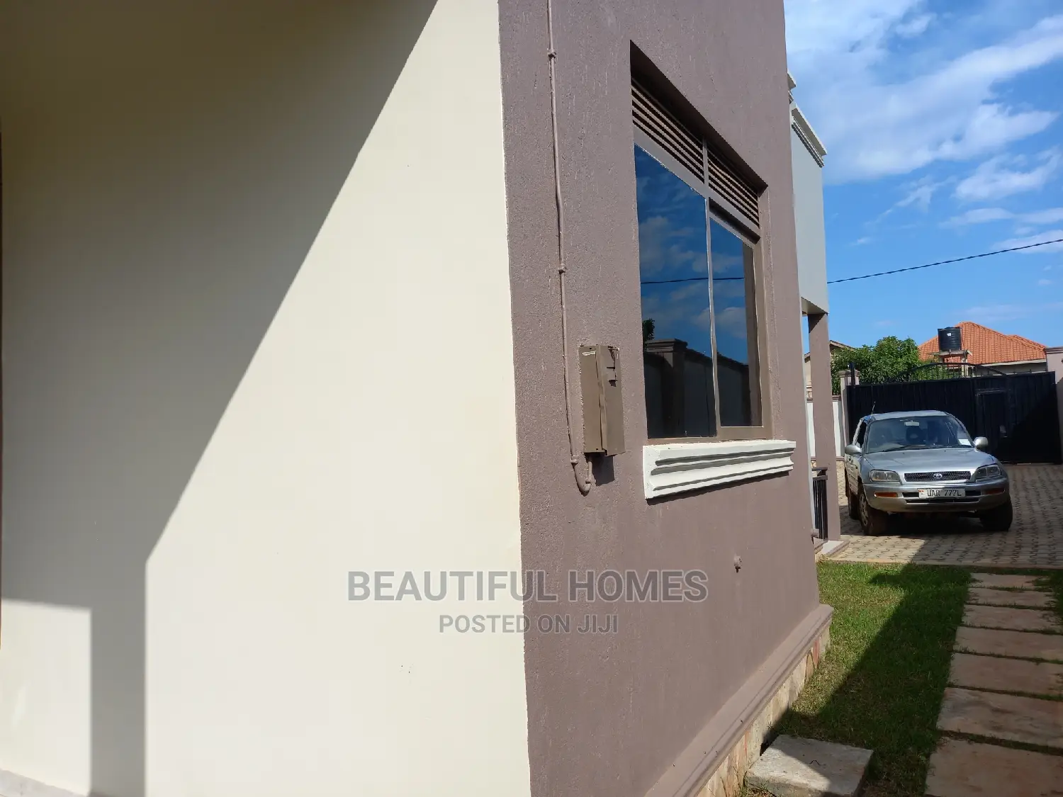 Furnished 4bdrm Bungalow in Kira for Sale