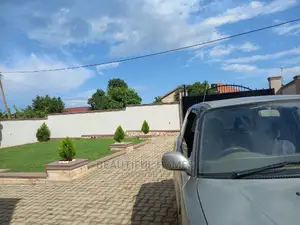 Furnished 4bdrm Bungalow in Kira for Sale
