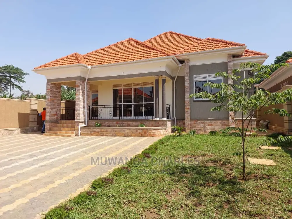 4bdrm Bungalow in Fs Properties Ltd, Central Division for Sale