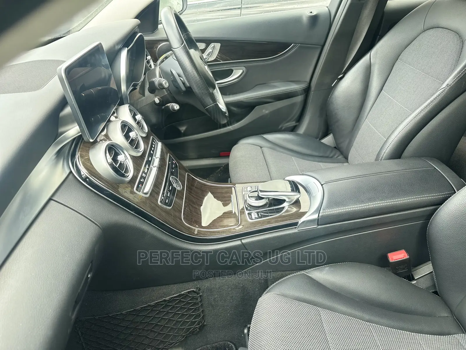 Mercedes-Benz C200 2014 Pearl