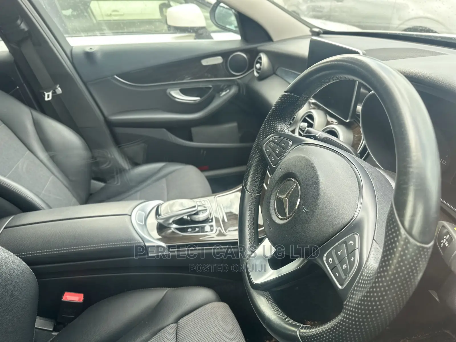 Mercedes-Benz C200 2014 Pearl