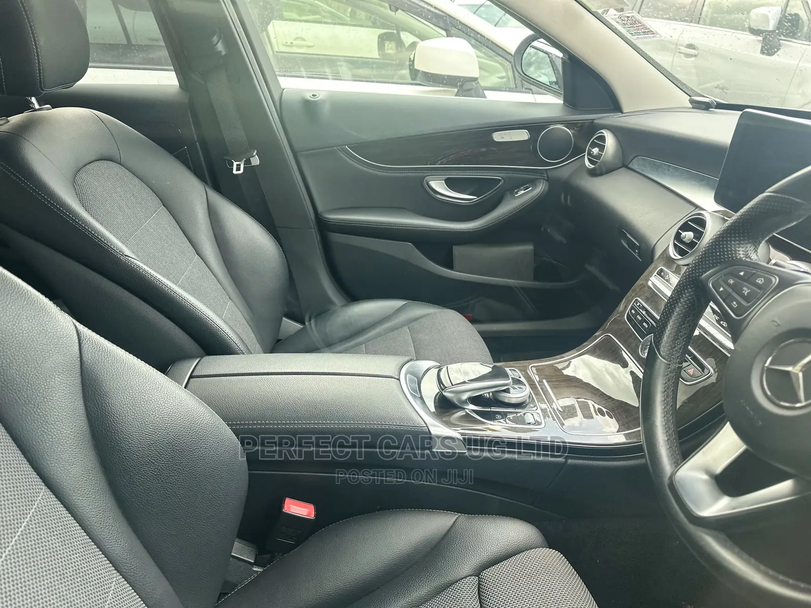 Mercedes-Benz C200 2014 Pearl