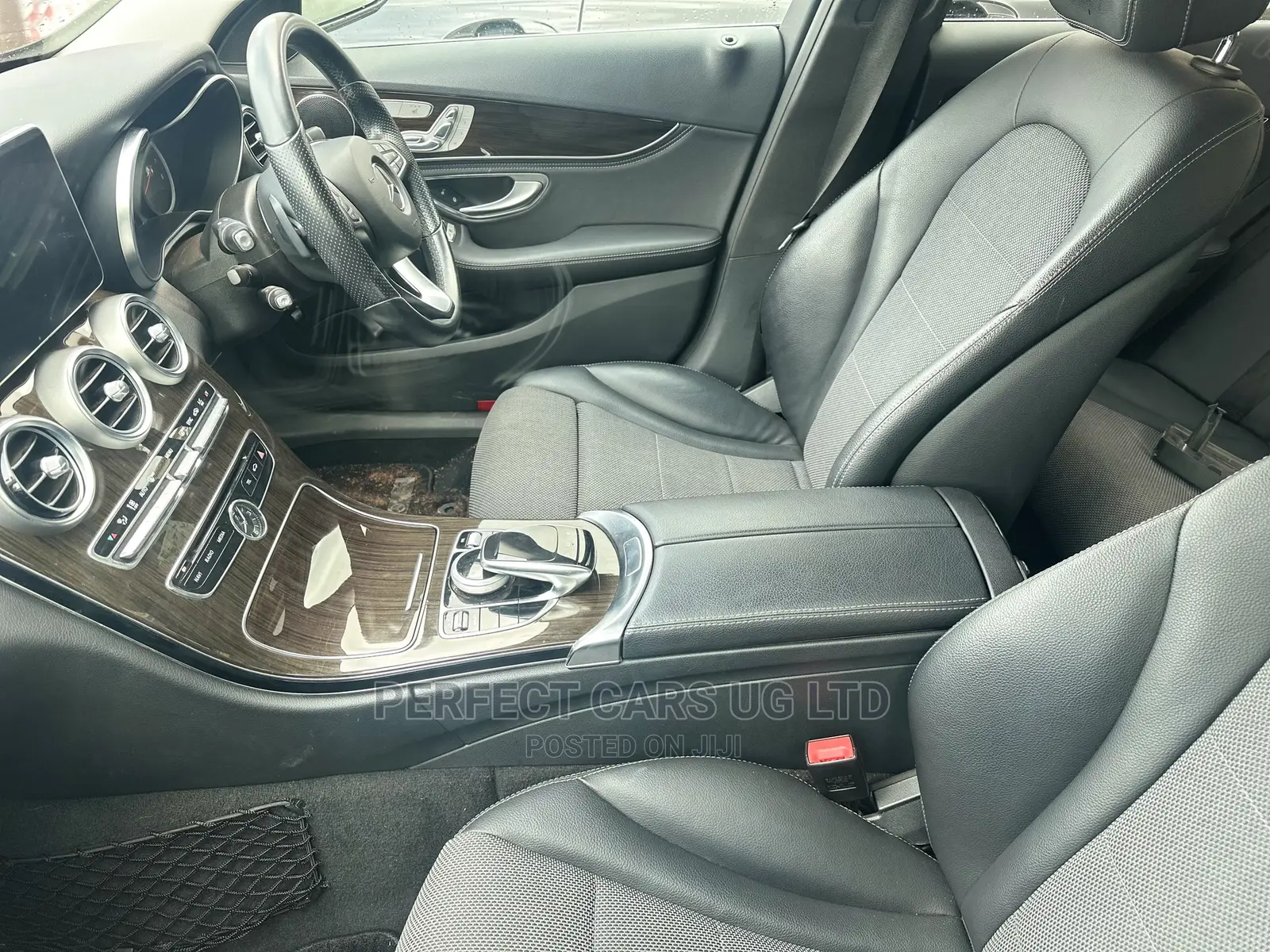Mercedes-Benz C200 2014 Pearl
