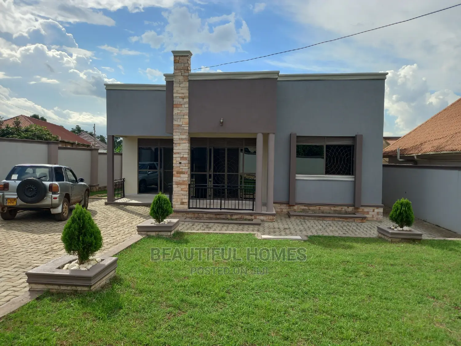 Furnished 4bdrm House in Kira for Sale