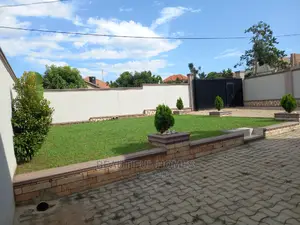 Furnished 4bdrm House in Kira for Sale
