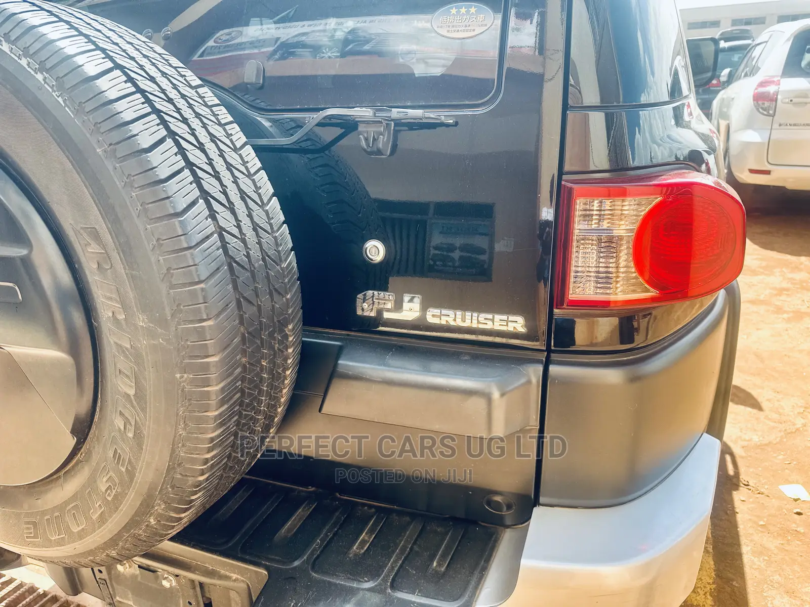 Toyota FJ Cruiser 4x4 Automatic 2012 Black