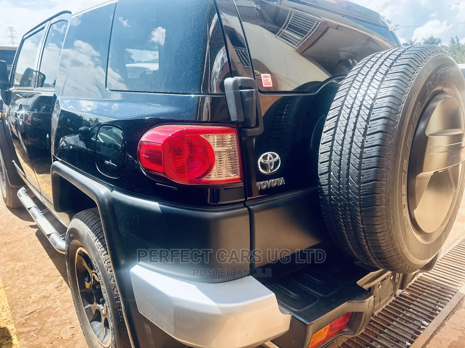 Toyota FJ Cruiser 4x4 Automatic 2012 Black