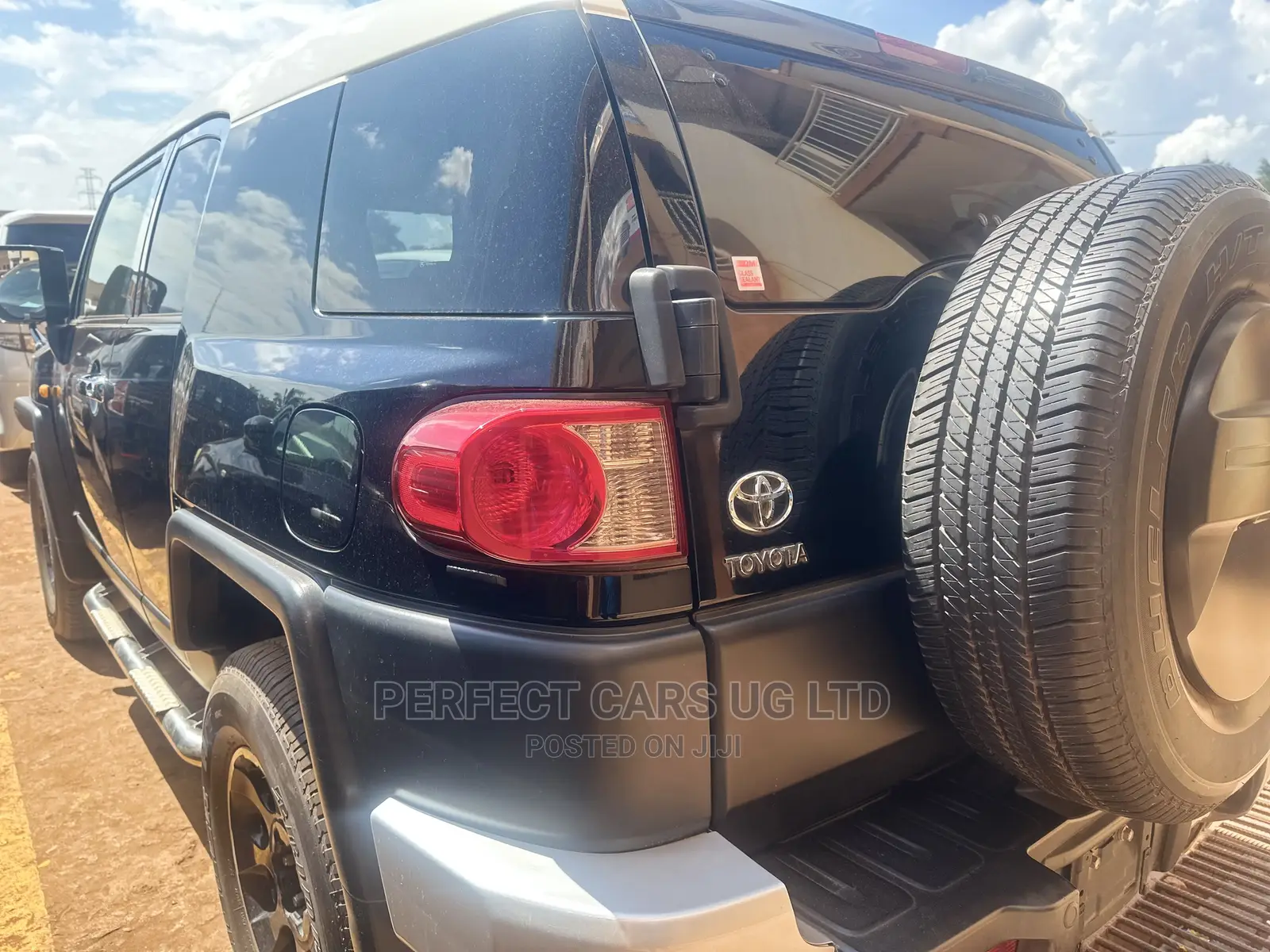 Toyota FJ Cruiser 4x4 Automatic 2012 Black