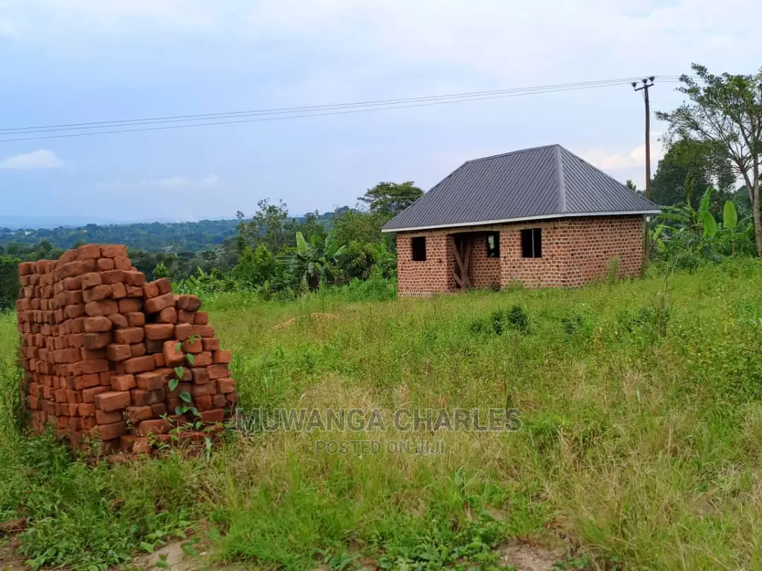 Plot's Available for Sale at Kira Kimwanyi
