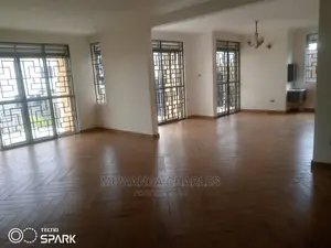 5bdrm Duplex in Fs Properties Ltd, Central Division for Sale