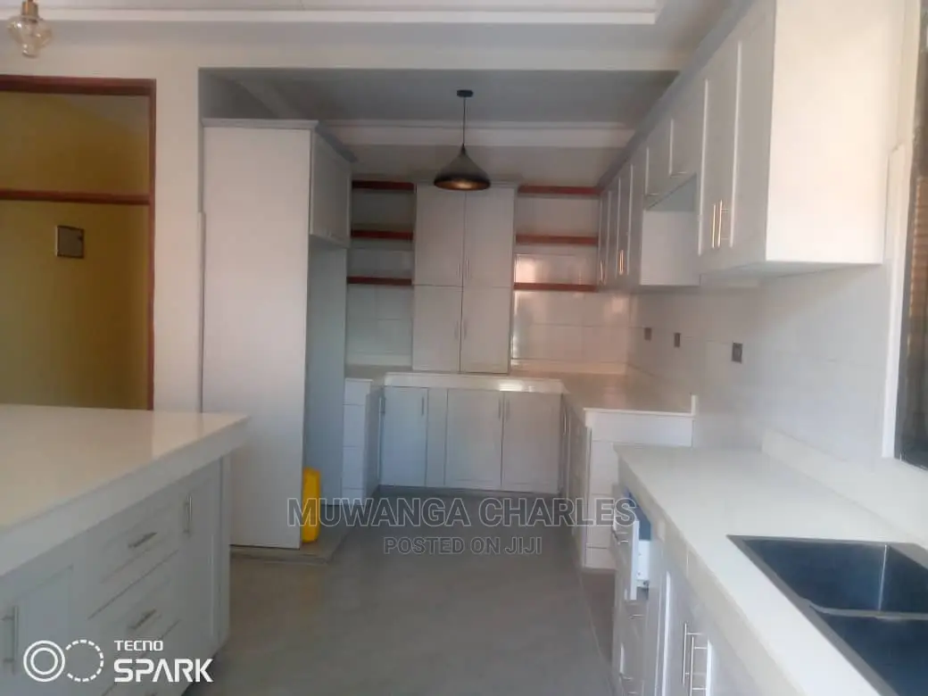 4bdrm Duplex in Fs Properties Ltd, Central Division for Sale