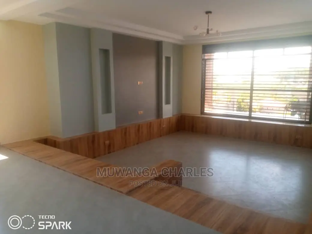 4bdrm Duplex in Fs Properties Ltd, Central Division for Sale