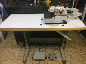 Overlock Industrial Sewing Machine