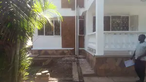 4bdrm Duplex in Kololo Property, Central Division for Rent