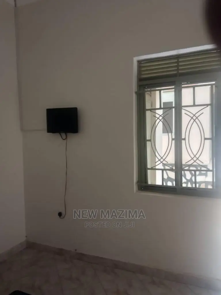 4bdrm House in Najjanankumbi Along, Central Division for Sale