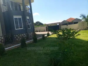 5bdrm Duplex in Fs Properties Ltd, Central Division for Sale