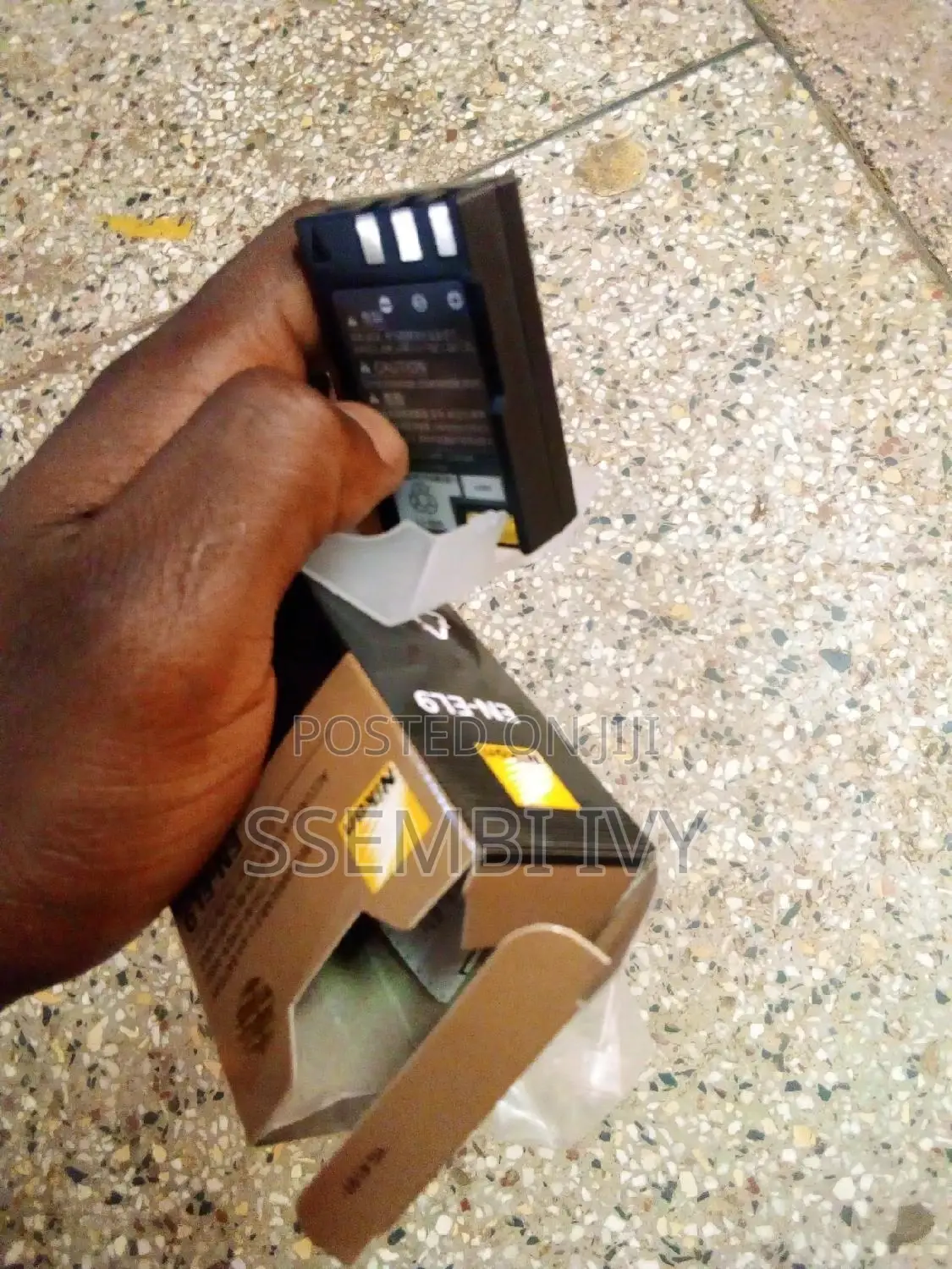 Nikon D5000 or D60 Battery.