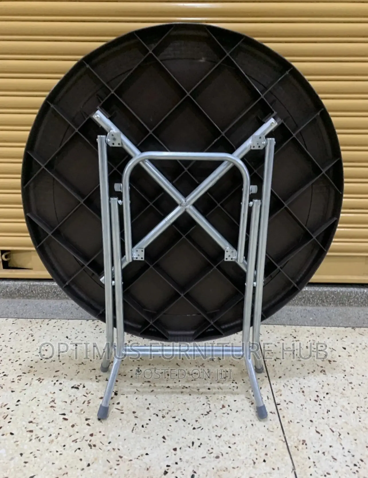 Round Table ( Brown)