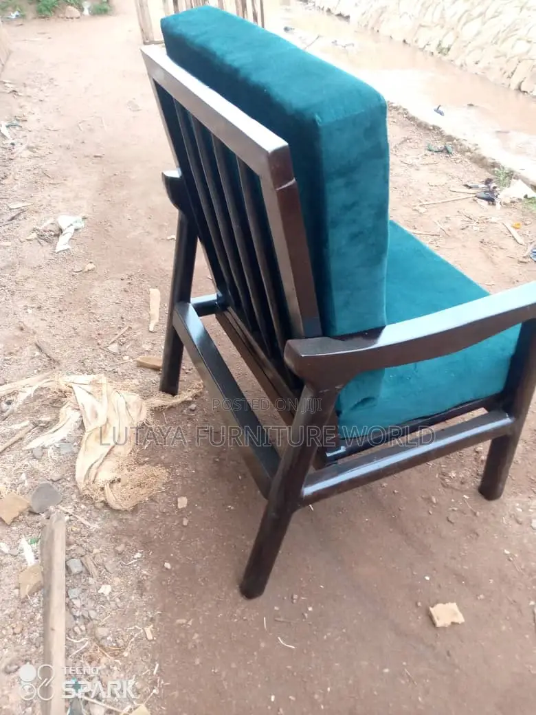 Sofas for Sale in Good Materials
