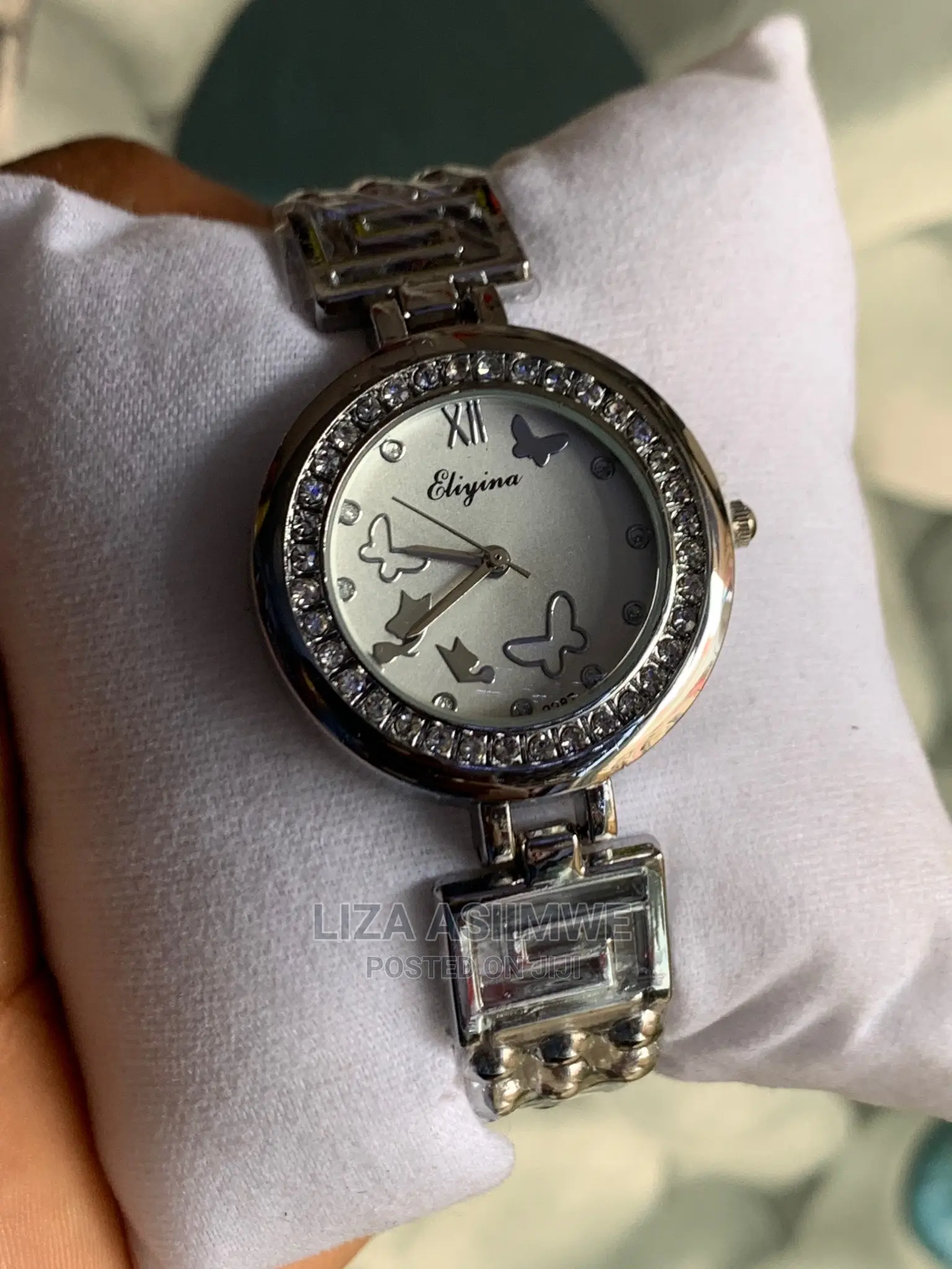 Simple Lady’S Watches Available Ata Good Affordable Price