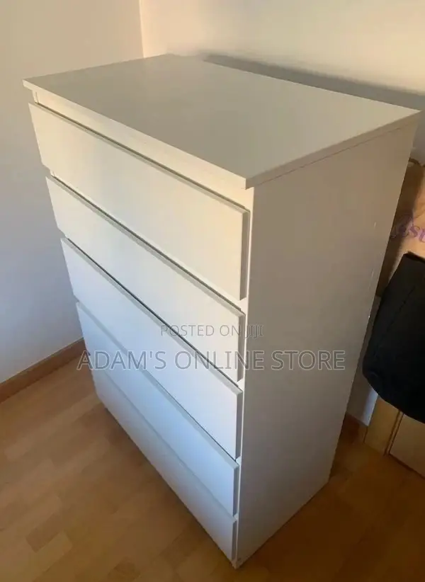 Cheers of Drawers/ Chest of Drawers