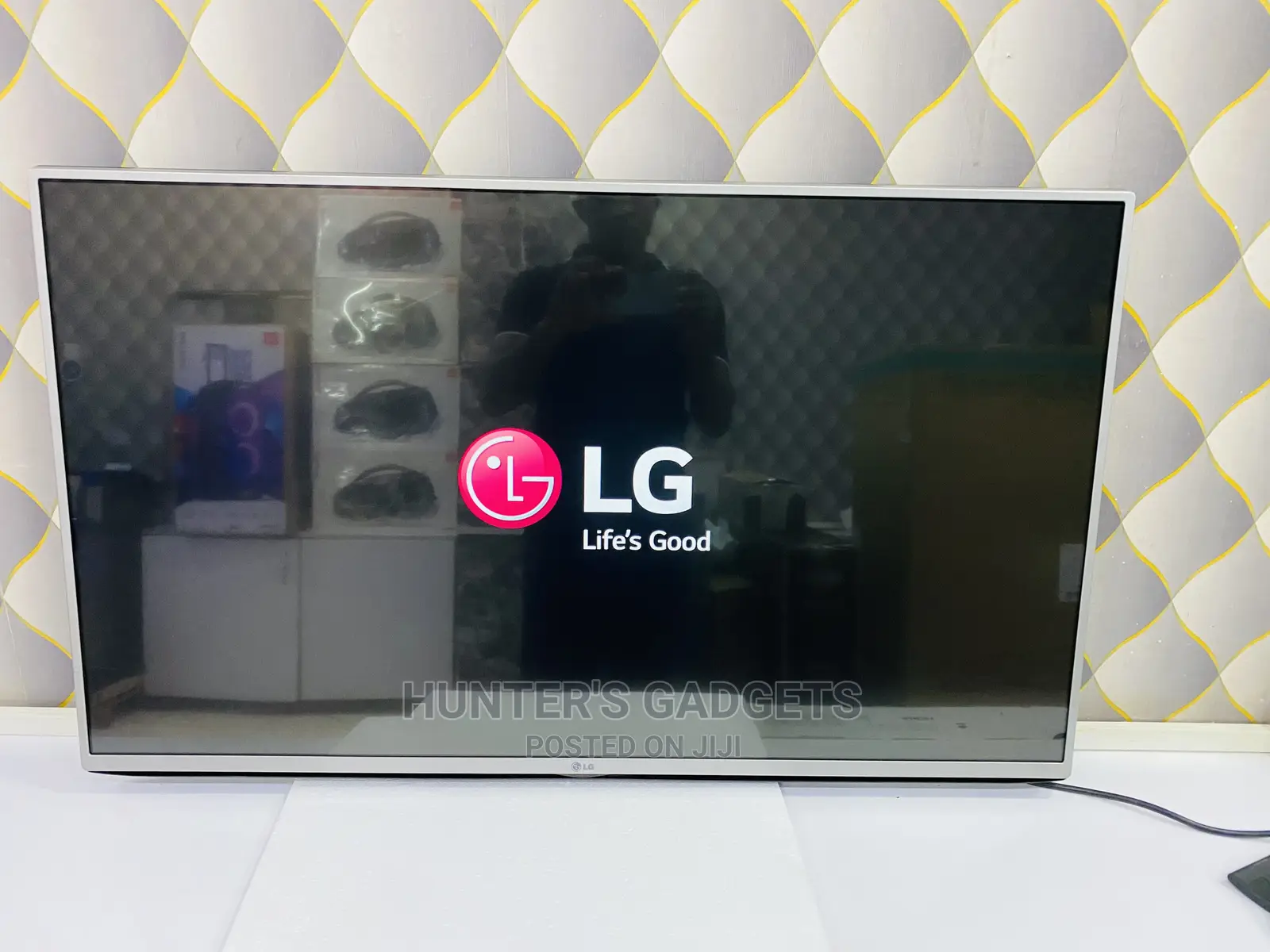 Lg 43 Inch Led Full HDTV With Inbuilt Tv Channels