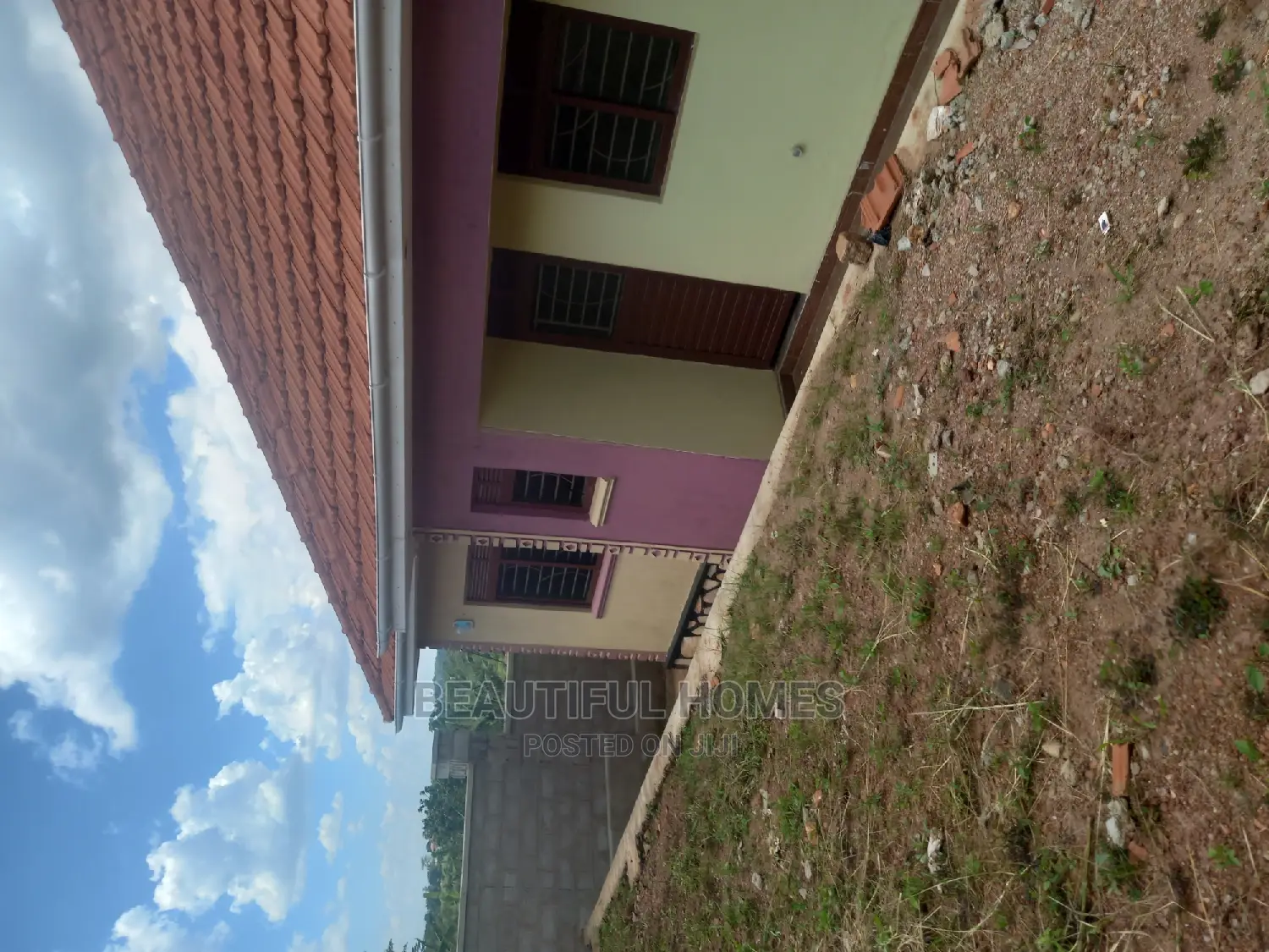 Furnished 4bdrm Bungalow in Kira for Sale