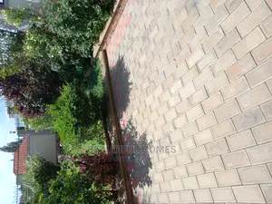 Furnished 4bdrm House in Kira for Sale