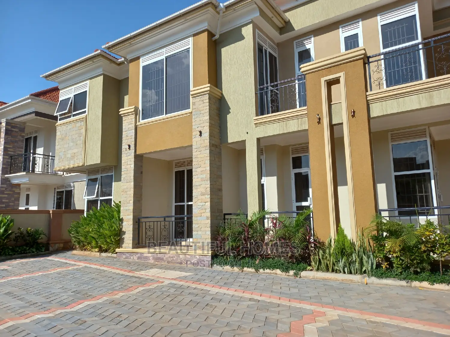 Furnished 5bdrm Mansion in Kyanja, Central Division for Sale