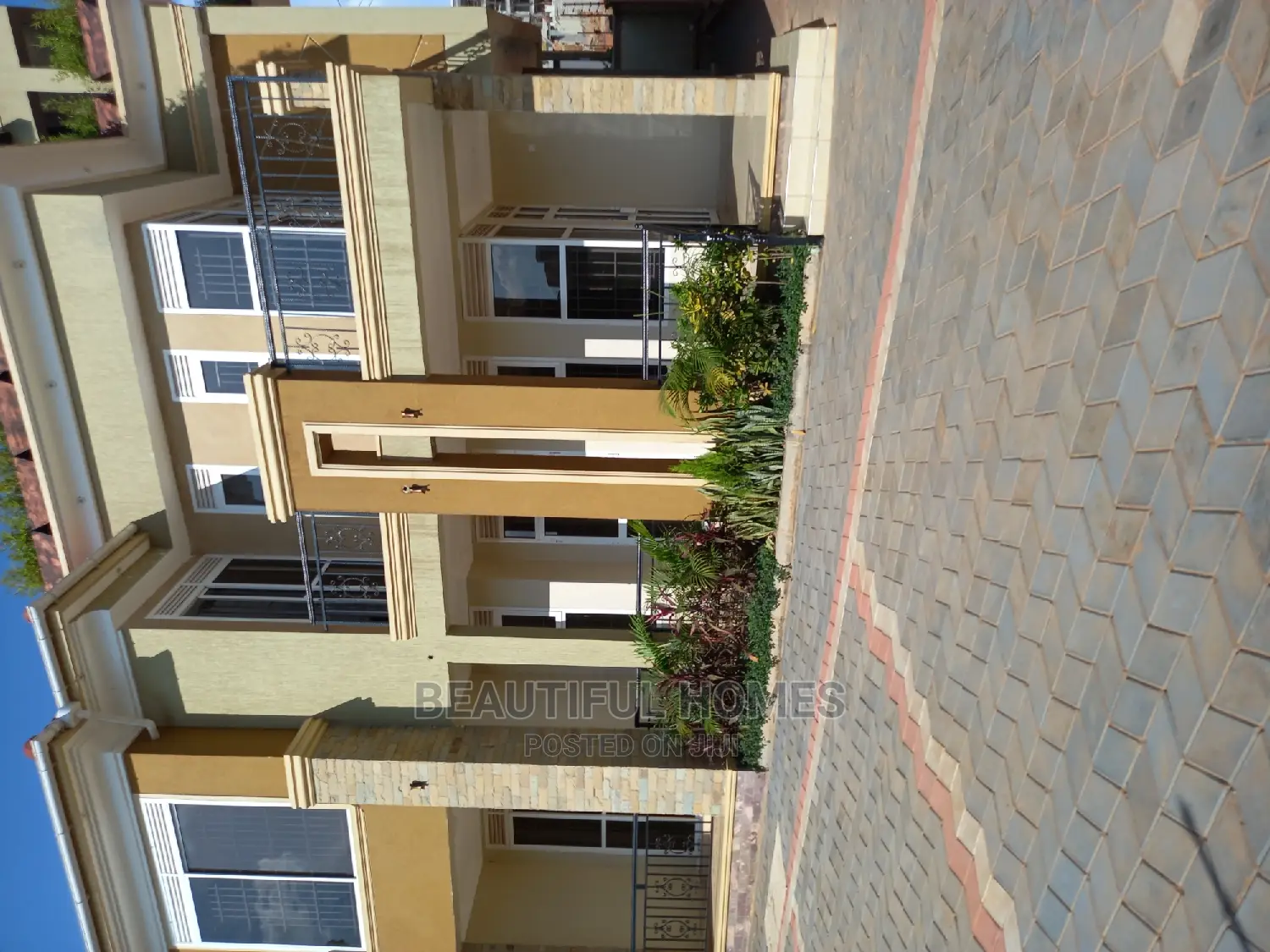 Furnished 5bdrm Mansion in Kyanja, Central Division for Sale