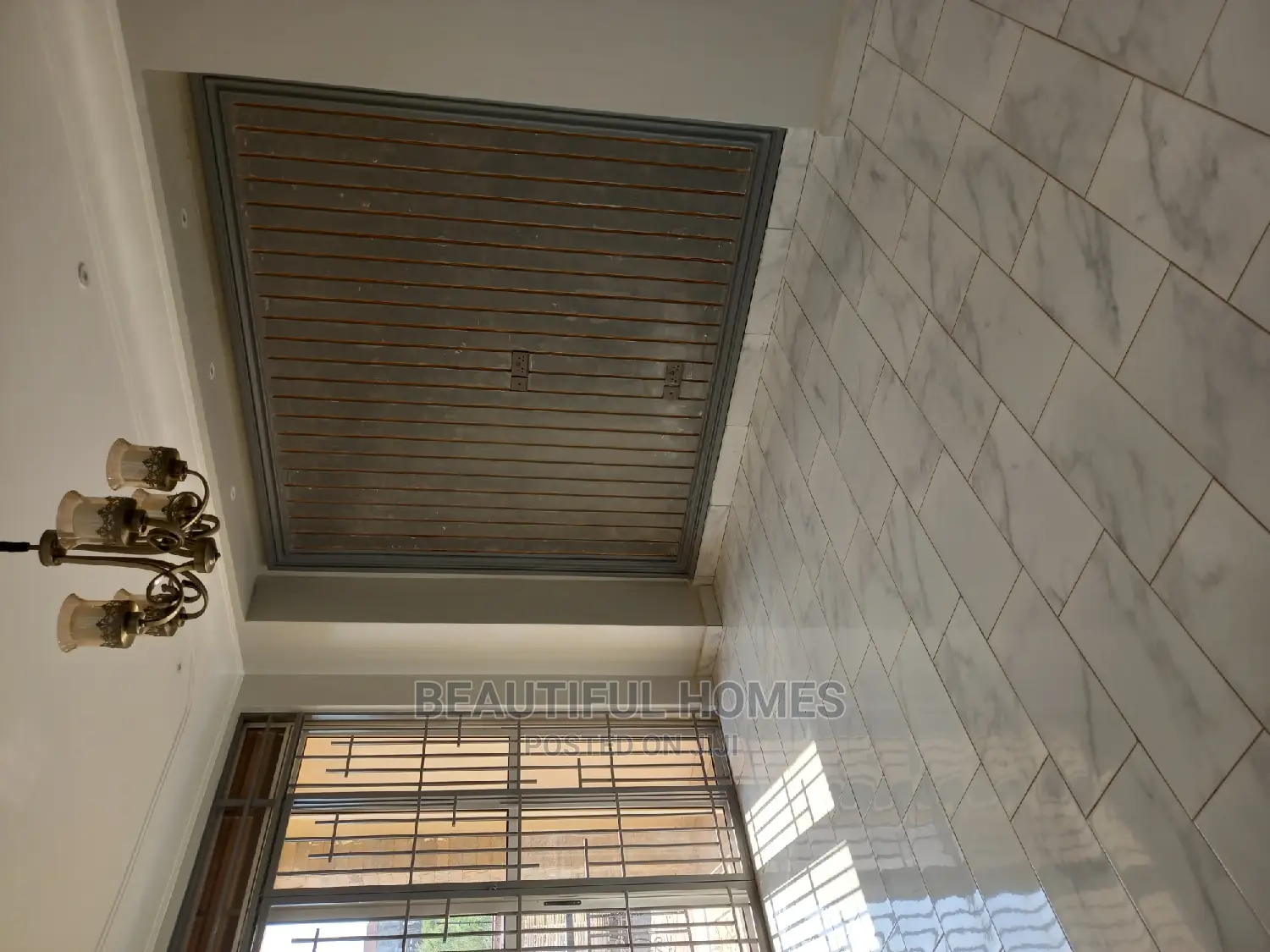 Furnished 5bdrm Duplex in Kyanja Corporate, Central Division for Sale