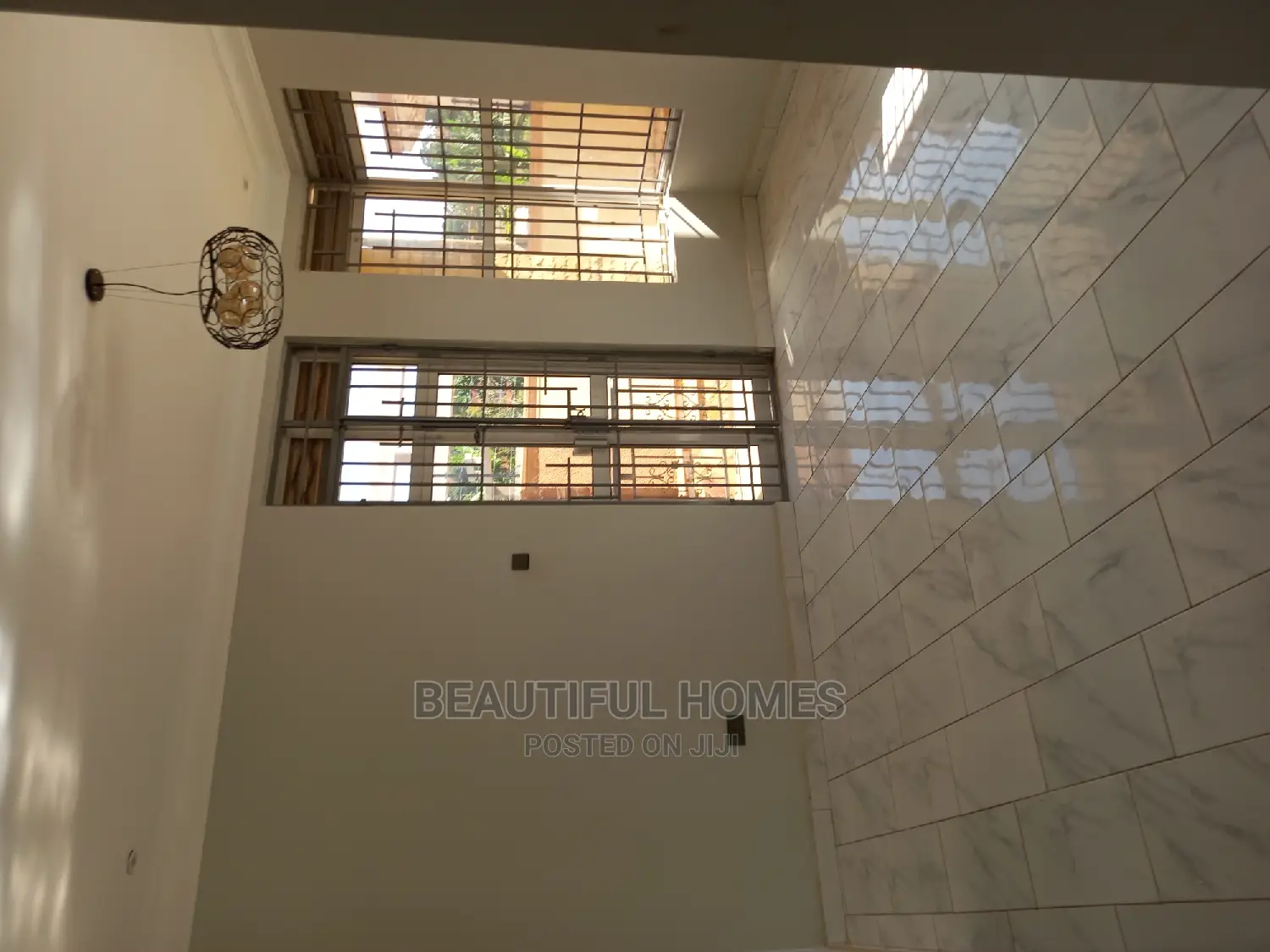 Furnished 5bdrm Duplex in Kyanja Corporate, Central Division for Sale