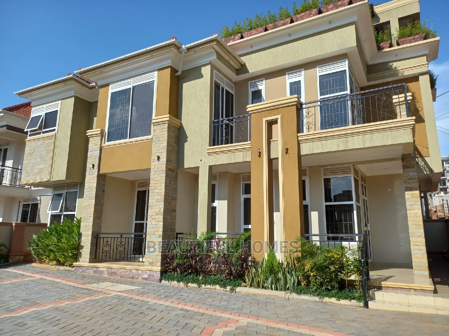 Furnished 5bdrm Mansion in Kyanja Diplomat, Nakawa for Sale