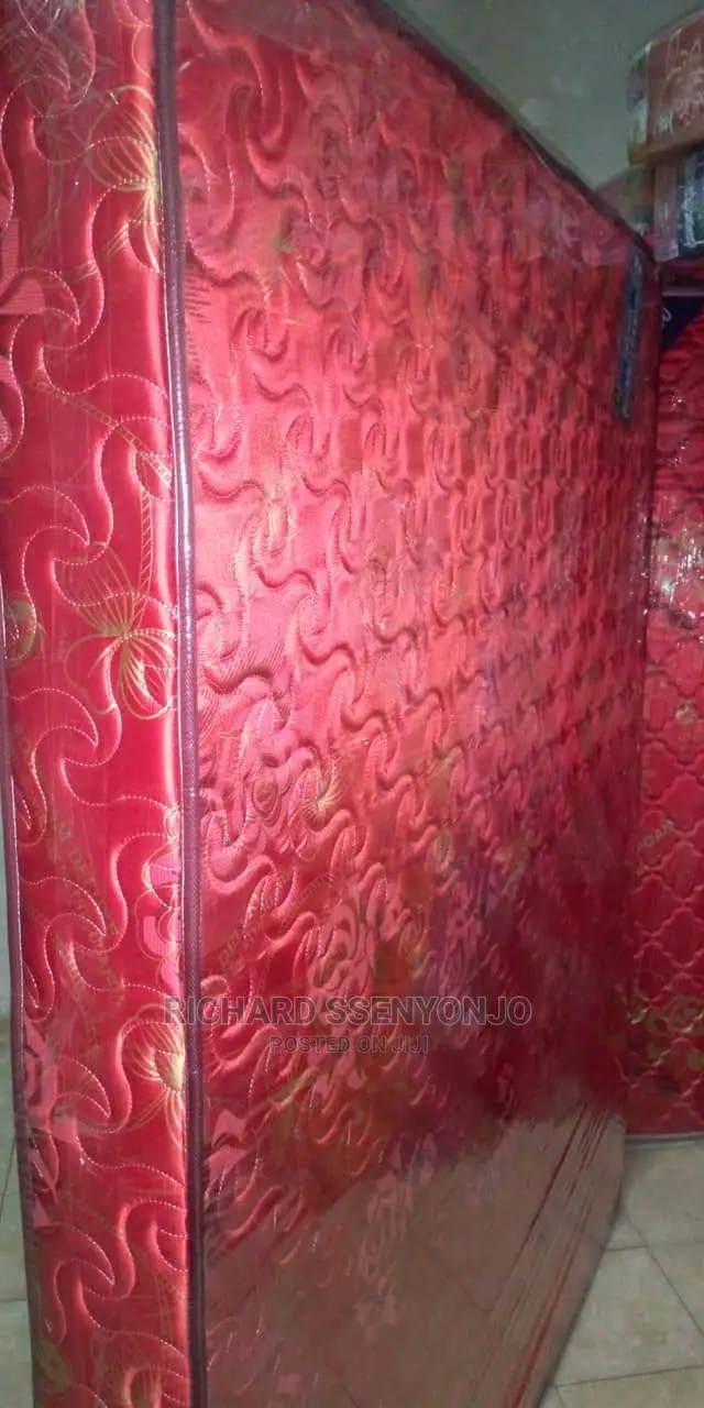 6x6x8 Comfoam Mattress
