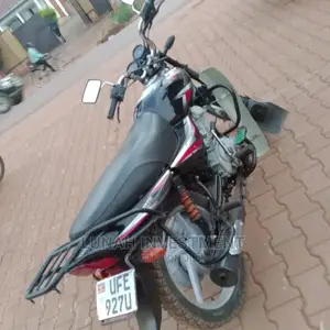 Bajaj Boxer X125 2019 Black