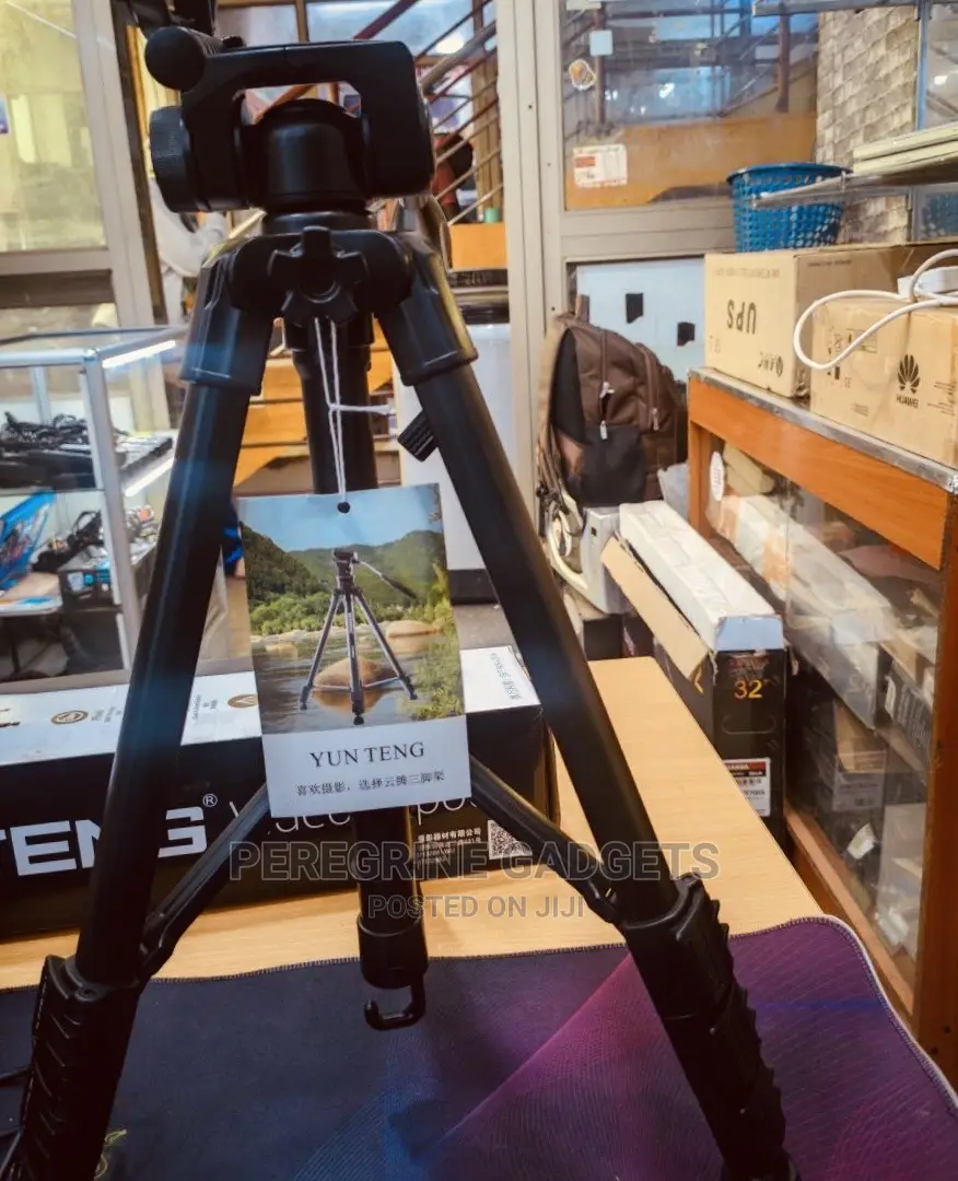 Yuteng VCT-690rm Camera Tripod Stand