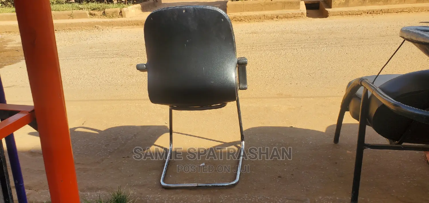 Black Office Chair Folded Legs