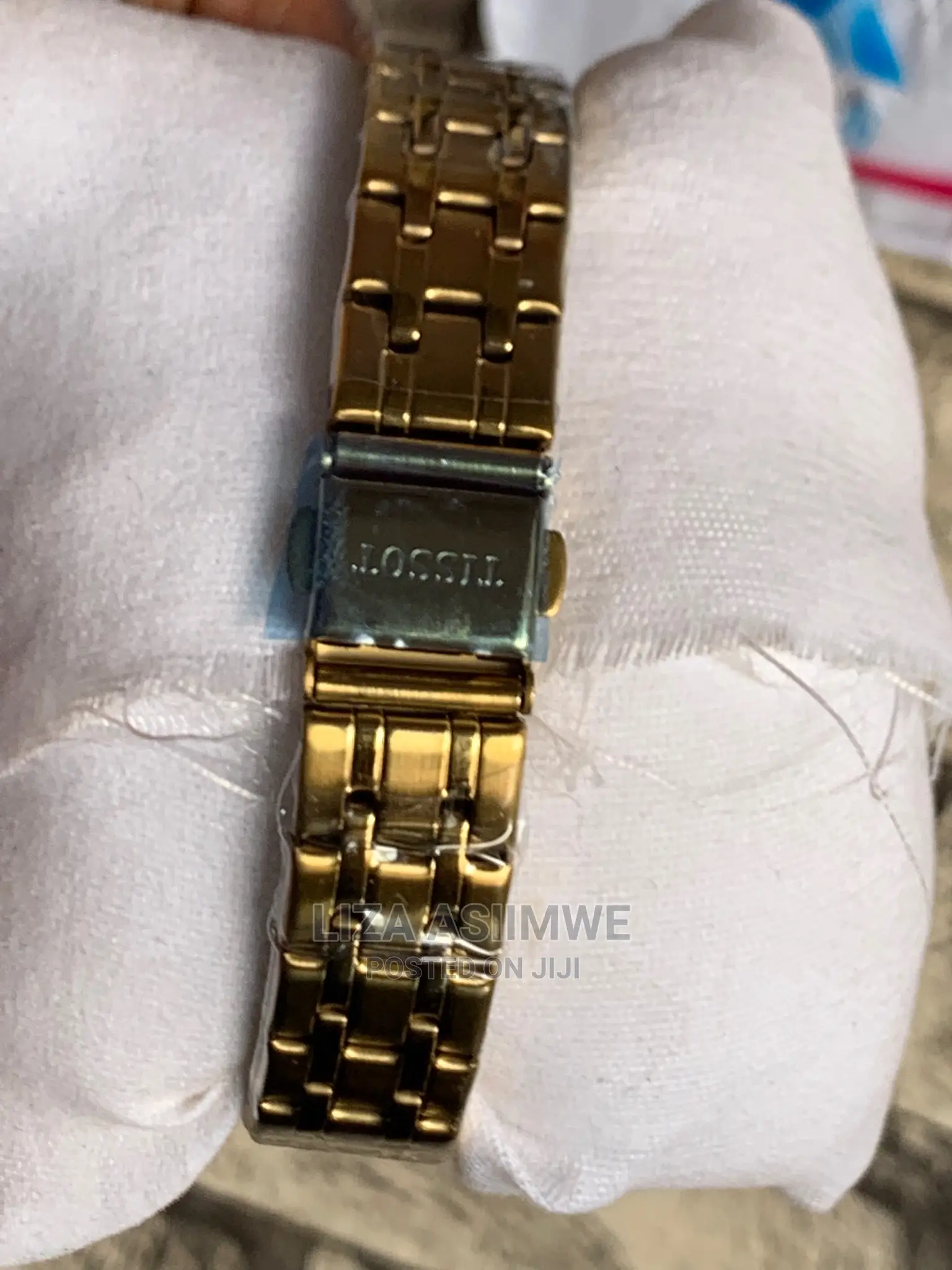 Simple and Elegant Lady’S Watches Available