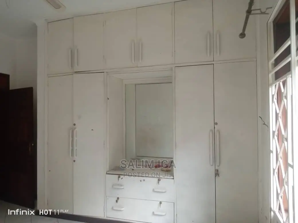 4bdrm Duplex in Kololo Property, Central Division for Rent