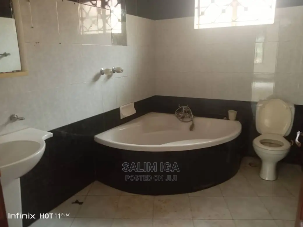 4bdrm Duplex in Kololo Property, Central Division for Rent