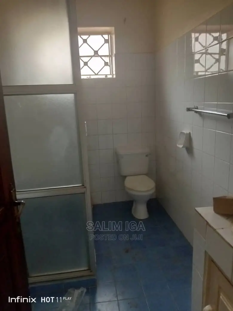 4bdrm Duplex in Kololo Property, Central Division for Rent