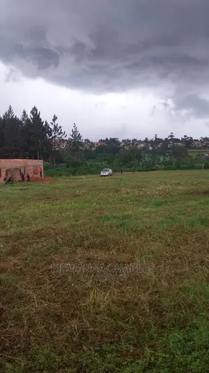 Plots in Kitende Entebbe Road for Sale