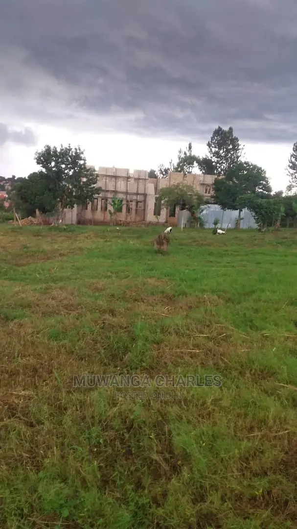 Plots in Kitende Entebbe Road for Sale